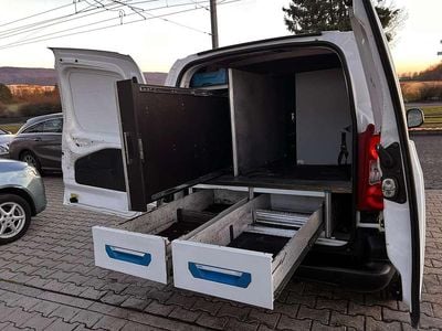 Gebraucht Citroën Berlingo 90 PS (66 kW) 2012 Lack weiss banquise/deckende Van / Kleinbus
