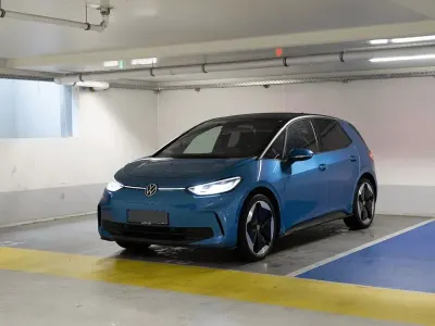 Gebraucht VW ID.3 Pro 169 kW (231 PS) 2025 Blau Kleinwagen