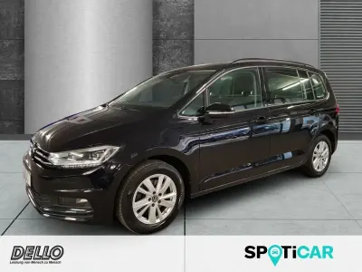 Gebraucht VW Touran Comfortline 150 PS (110 kW) 2023 Schwarz Van / Kleinbus
