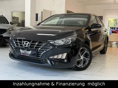 Gebraucht Hyundai i30 Edition 30 120 PS (88 kW) 2021 Schwarz Limousine