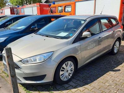 Gebraucht Ford Focus Trend 120 PS (88 kW) 2016 Grau Kombi