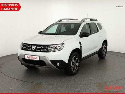 Gebraucht Dacia Duster Celebration 150 PS (110 kW) 2021 Weiß SUV