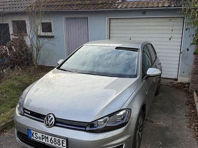 Gebraucht VW Golf 100 kW (136 PS) 2020 Silber Limousine