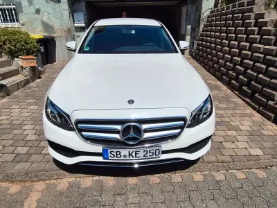 Gebraucht Mercedes 250 224 PS (164 kW) 2017 Weiß Limousine