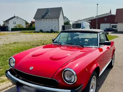 Gebraucht Fiat 124 Spider 105 PS (77 kW) 1983 Rot Cabrio
