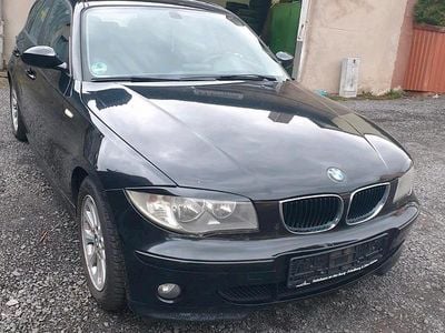 Usata BMW 120 163 CV (119 kW) 2006 Nero Utilitaria
