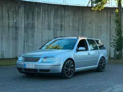 Gebraucht VW Bora 101 PS (74 kW) 2003 Grau Kombi