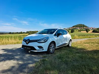 Gebraucht Renault Clio V Collection 76 PS (55 kW) 2020 Weiß Limousine