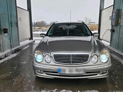 Grau Gebraucht 2004 Mercedes E280 Kombi | 2.750 € (Teuer)
