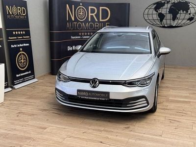 Gebraucht VW Golf VIII Life 150 PS (110 kW) 2023 Reflexsilber metallic (metallic) Kombi