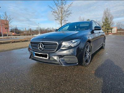 Gebraucht Mercedes E250 AMG line 211 PS (155 kW) 2017 Schwarz Kombi