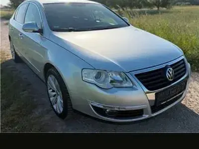 Gebraucht VW Passat 160 PS (117 kW) 2008 Silber Limousine