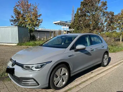 Gebraucht VW Golf VIII Style 150 PS (110 kW) 2020 Grau Limousine
