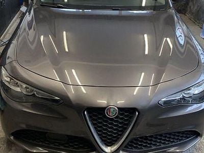 Grau Gebraucht 2018 Alfa Romeo Giulia Super Limousine | 21.500 € (Fairer Preis)