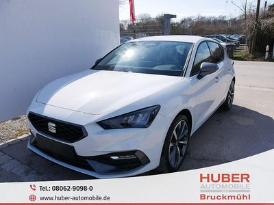 Neu Seat Leon FR 150 PS (110 kW) 2026 Nevadaweiß metallic Limousine