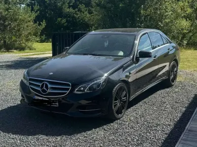 Gebraucht Mercedes E200 136 PS (100 kW) 2014 Schwarz Limousine