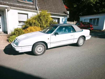 Begagnad Chrysler Le Baron 136 HK (100 kW) 1993 Vit Cab