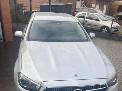 Gebraucht Mercedes E220 194 PS (142 kW) 2020 Silber Kombi
