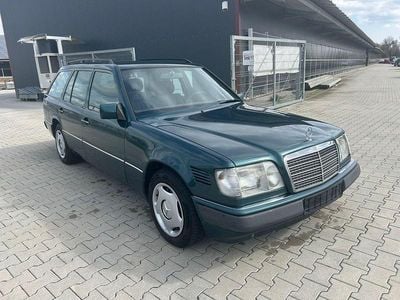 Second-hand Mercedes E250 113 CP (83 kW) 1996 Verde Break