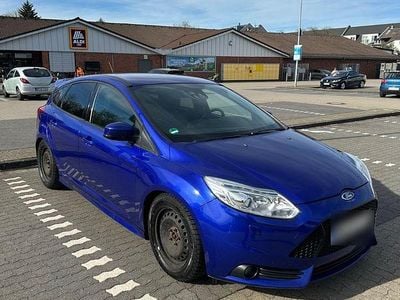 Usata Ford Focus Sport 250 CV (183 kW) 2013 Blu Station wagon