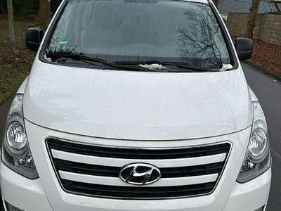 Gebraucht Hyundai H-1 170 PS (125 kW) 2018 Weiß Van / Kleinbus