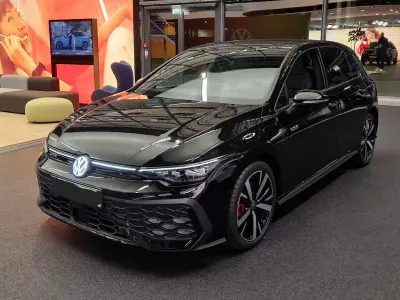 Gebraucht VW Golf VIII GTE 272 PS (200 kW) 2024 Schwarz Limousine