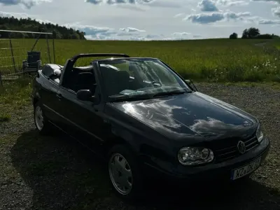 Gebraucht VW Golf 116 PS (85 kW) 2000 Schwarz Cabrio