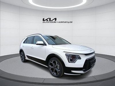 Neu Kia Niro Spirit 129 PS (94 kW) 2026 Weiß SUV