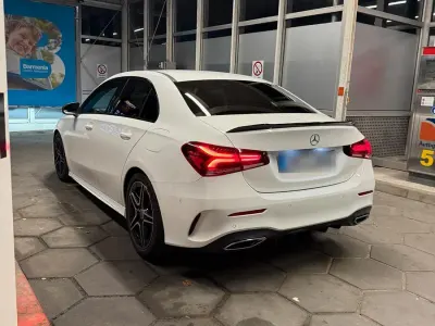 Gebraucht Mercedes A200 AMG 163 PS (119 kW) 2020 Weiß Limousine