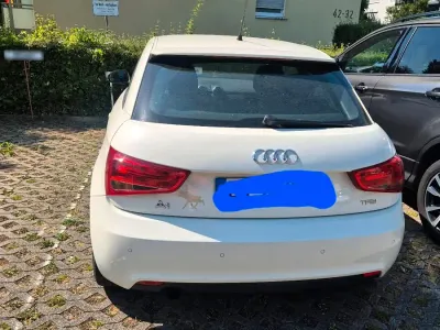 Gebraucht Audi A1 86 PS (63 kW) 2011 Weiß Kleinwagen