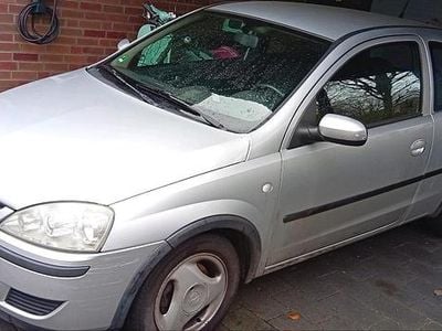 Gebraucht Opel Corsa 75 PS (55 kW) 2004 Silber Kleinwagen
