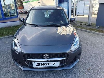 Mineral gray metallic Gebraucht 2023 Suzuki Swift Club Kleinwagen | 15.990 € (Guter Preis)