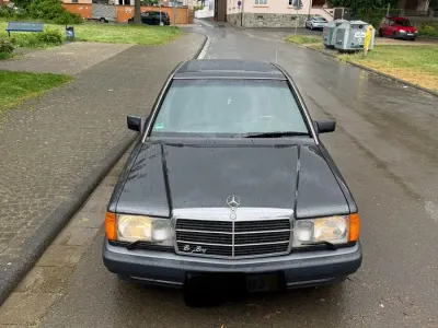Gebraucht Mercedes 190 123 PS (90 kW) 1993 Schwarz Limousine