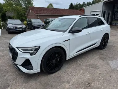 Gebraucht Audi e-tron S-Line 300 kW (408 PS) 2023 Weiß SUV