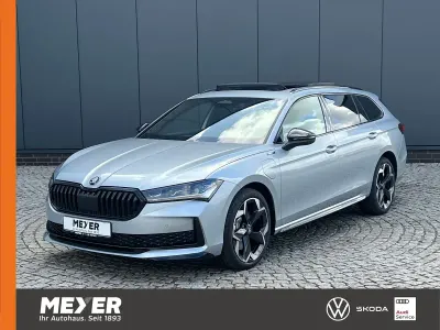 Neu Skoda Superb SportLine 204 PS (150 kW) 2026 Aluminiumsilber metallic Kombi