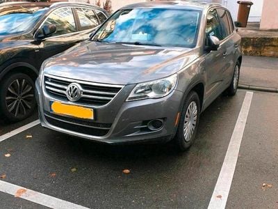 Grau Gebraucht 2010 VW Tiguan SUV | 4.999 € (Guter Preis)