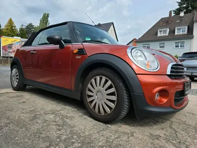 Gebraucht Mini One Cabriolet 98 PS (72 kW) 2011 Orange Cabrio