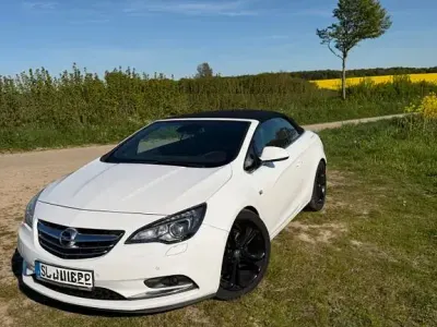 Gebraucht Opel Cascada Innovation 140 PS (102 kW) 2014 Weiß Cabrio