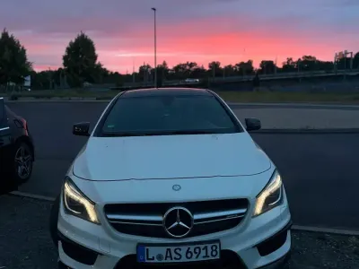 Gebraucht Mercedes CLA45 AMG AMG 380 PS (279 kW) 2016 Weiß Coupé