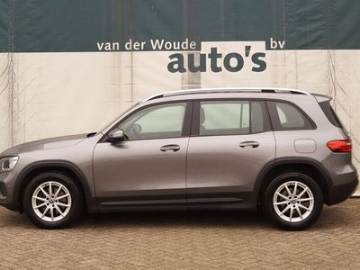 Mercedes GLB180