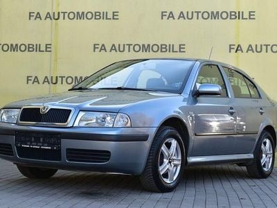 Używany Skoda Octavia 102 KM (75 kW) 2004 Niebieski Sedan/Limuzyna