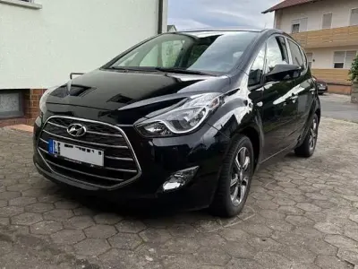 Gebraucht Hyundai i20 90 PS (66 kW) 2018 Schwarz Van / Kleinbus