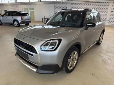 Gebraucht Mini Countryman Favoured 163 PS (119 kW) 2025 Grau SUV
