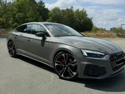 Gebraucht Audi A5 Sportback S-Line 204 PS (150 kW) 2023 Grau Kleinwagen