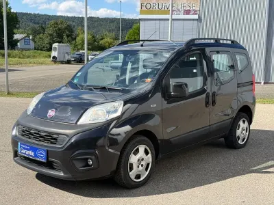 Gebraucht Fiat Qubo Lounge 95 PS (69 kW) 2017 Schwarz Van / Kleinbus