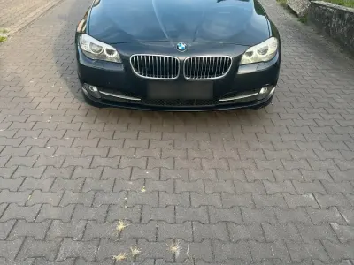 Gebraucht BMW 523 204 PS (150 kW) 2010 Grau Limousine