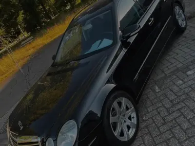 Gebraucht Mercedes E320 224 PS (164 kW) 2007 Schwarz Kombi