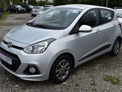 Gebraucht Hyundai i10 Style 87 PS (63 kW) 2014 Silber Kleinwagen