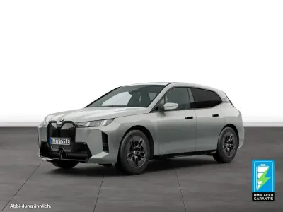 Gebraucht BMW iX M Sport 300 kW (408 PS) 2025 Grau SUV