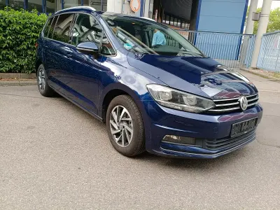 Gebraucht VW Touran Sound 140 PS (102 kW) 2017 Blau Van / Kleinbus